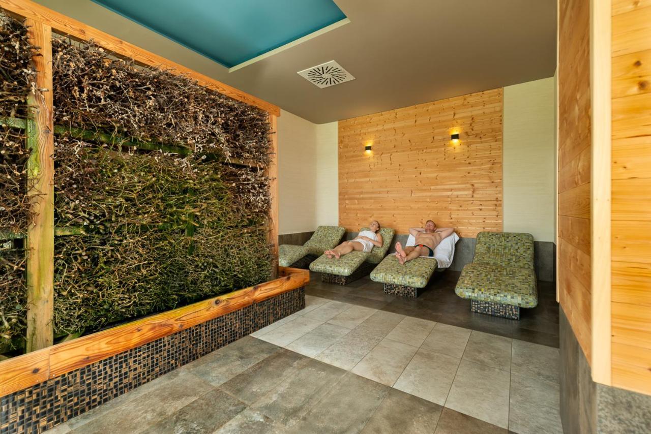 Terma Slowacki Resort Medical Spa Busko Zdroj Exterior photo